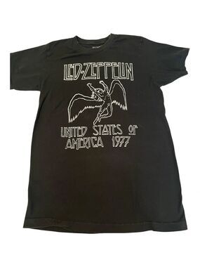 Led Zeppelin women’s size medium short sleeve graphic tee GUC
